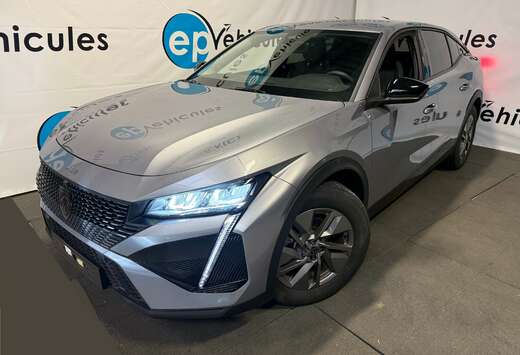 Peugeot 1.2 HYBRID 136 E-DCS6 ALLURE