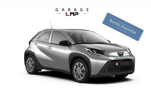 Toyota 1.0i VVT-i-X Play23.445 km