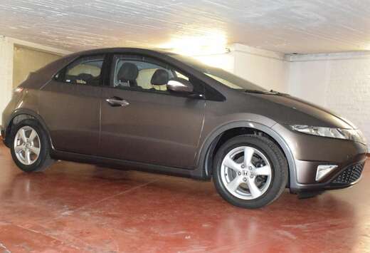 Honda Civic 1.4i Sport