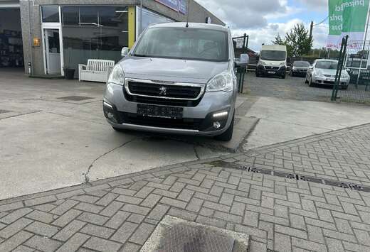 Peugeot Tepee Outdoor 1.2 PureTech S&S
