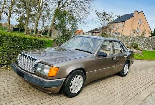 Mercedes-Benz AUT W124