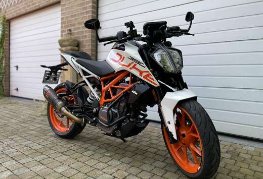 Échappement Akrapovič - Crash Bars - Rétro Sport