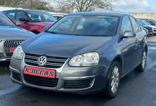 Volkswagen Jetta 1.6 TDi Comfortline NAVIGATION CLIM  ...