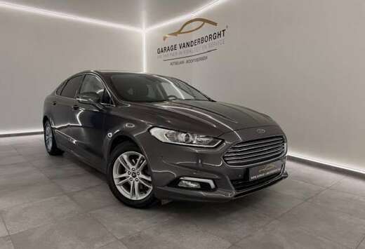 Ford TITANIUM BENZINE SLECHTS 56000 KM