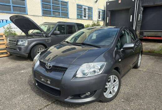 Toyota Auris 1.4 D-4D Linea Luna MM