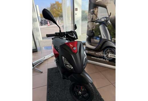 Piaggio 1 +