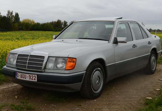 Mercedes-Benz W124