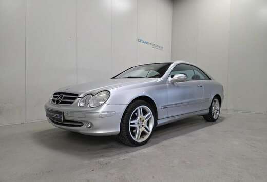 Mercedes-Benz Benzine Autom. - GPS - Goede Staat