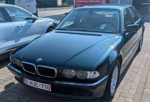 BMW 728iA