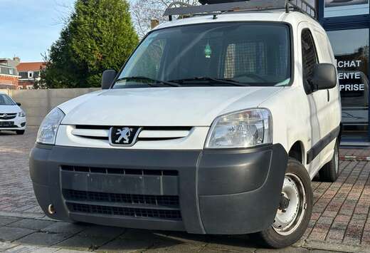 Peugeot UTILITAIRE*1.6 HDi*1ER MAIN*GARANTIE 12 MOIS* ...