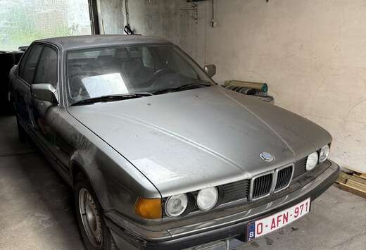 BMW 735i