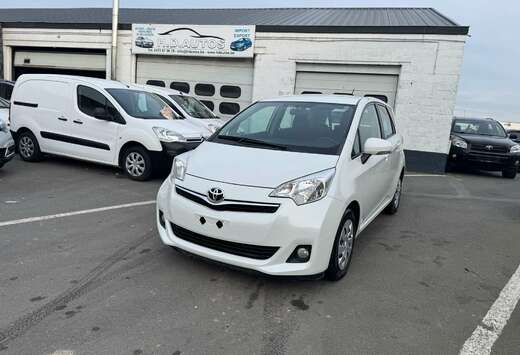 Toyota Verso S 1.33 VVT-i Luna