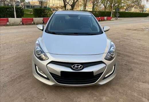 Hyundai i30 1.4i Lounge