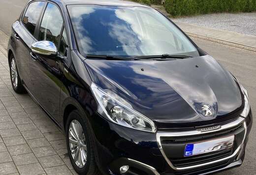 Peugeot 208+PureTech+82+Style