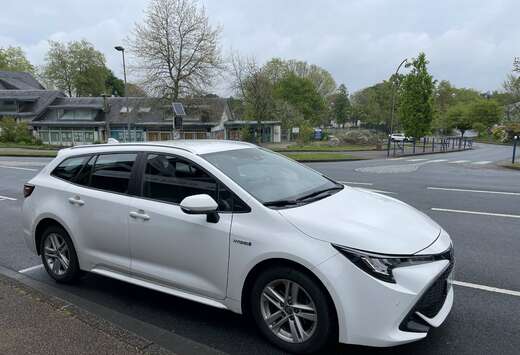 Toyota 1.8 Hybrid Business Edition