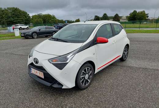 Toyota 1.0i VVT-i x-trend