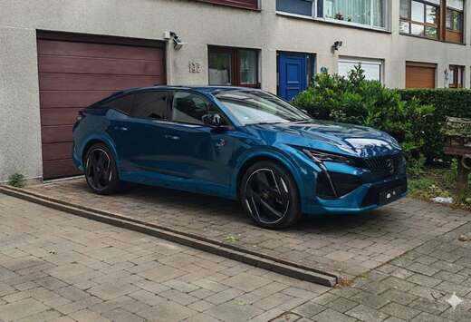 Peugeot Plug-In Hybrid 225 e-EAT8 GT