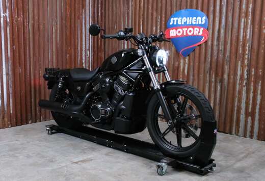 Nightster Vivid Black