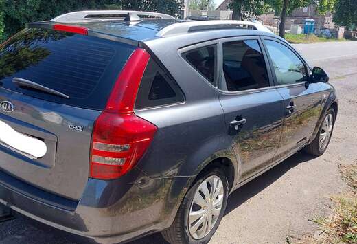 Kia Cee\'d 1.6 Turbo CRDi VGT EX