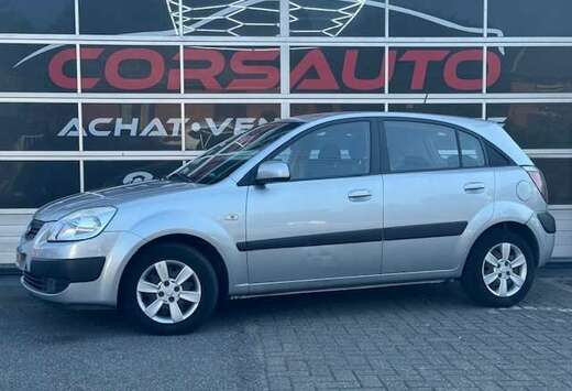 Kia 1.5 CRDi VGT LX CLIM AUTO RADIO