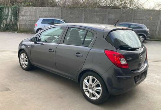 Opel 1.2 benzine 2011 met 119000km*airco*garantie*