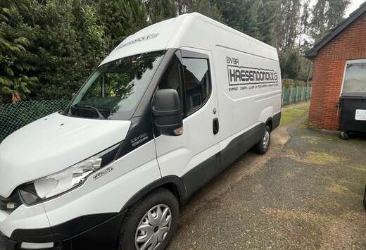 Iveco Daily 35S18V 3.0 Turbo VGT Hi-Matic (3520L)