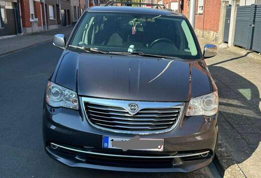 Lancia Voyager 2.8 MultiJet Silver