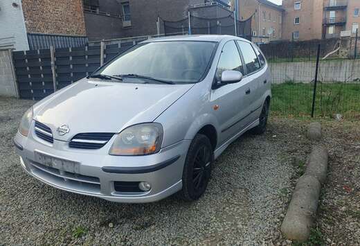 Nissan 1.8i 16v Comfort