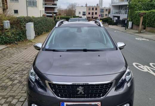 Peugeot 2008 1.2i PureTech Active