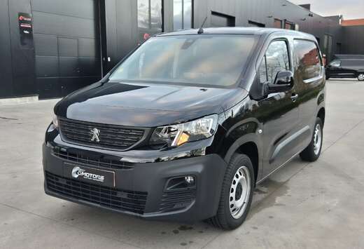 Peugeot 1.5 BlueHDi 100 MAN6 3pl /Camera/Carplay/GPS