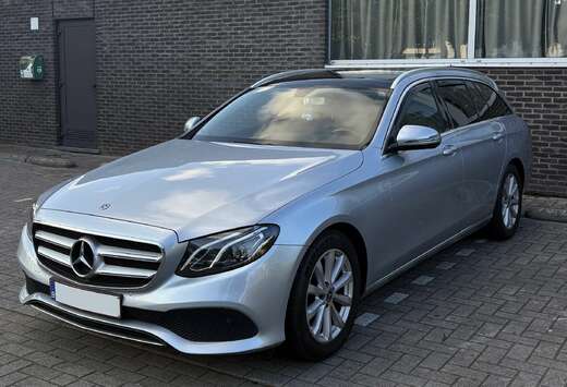 Mercedes-Benz CarPlay, Pano-dak, Trekhaak, ..