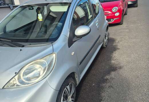 Peugeot 107 1.0i Urban Move