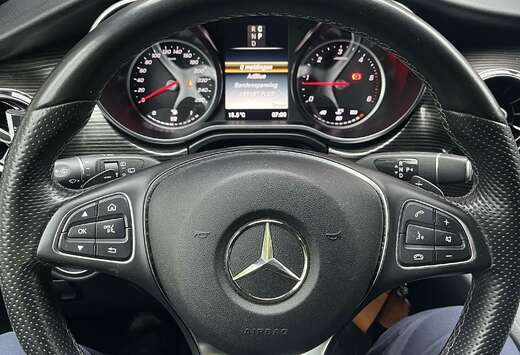 Mercedes-Benz 8 Zitplaatsen