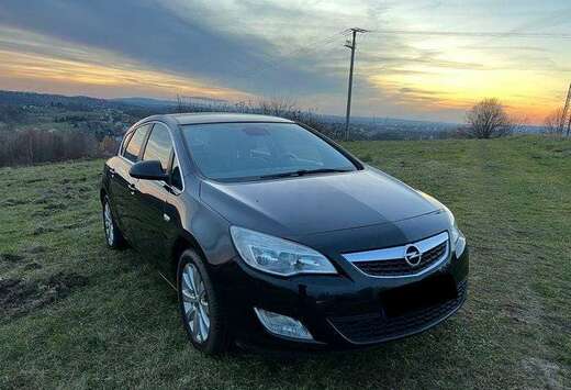 Opel 1.6i SZR 8v Edition 2000