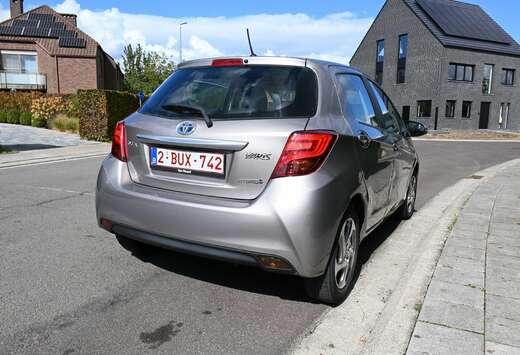 Toyota Yaris Hybrid 1.5i VVT-i Active E-CVT