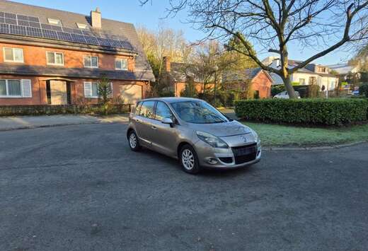 Renault Scenic 1.9 dCi