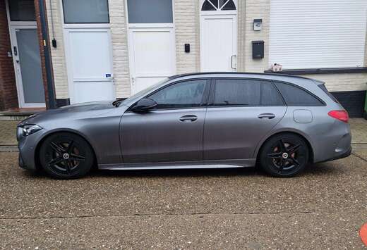 Mercedes-Benz C 300 e T 9G-TRONIC AMG Line