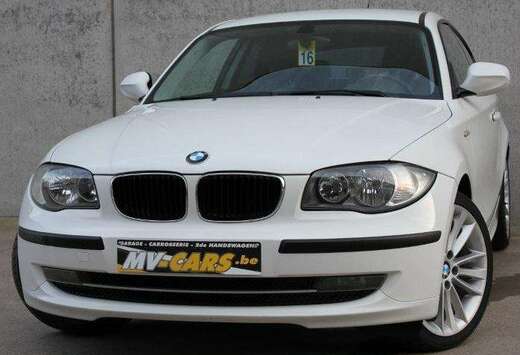 BMW 116i/Pdc/getinte ramen/18 inch alu velgen
