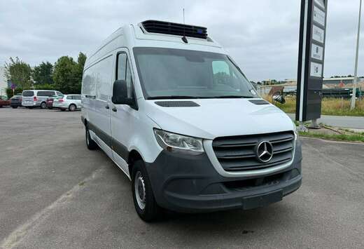 Mercedes-Benz 316 (Stock ID 42011)