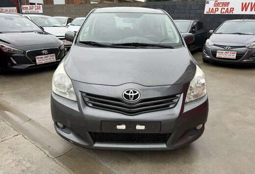 Toyota 7 places clim euro 5 ( prix marchand )