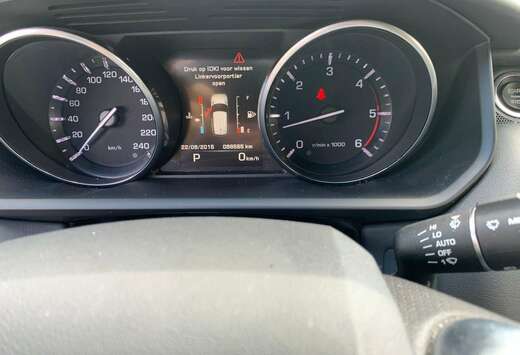 Land Rover Range Rover Sport 3.0 TDV6 SE