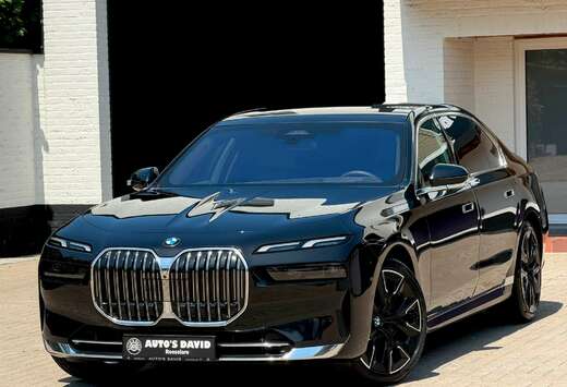 BMW 740 dXAS MHEV*HUD*B&W*PANO*