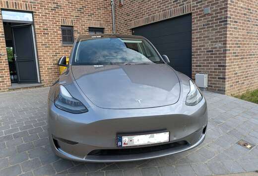 Tesla Model Y 72.5 kWh Long Range AWD (Dual Motor)