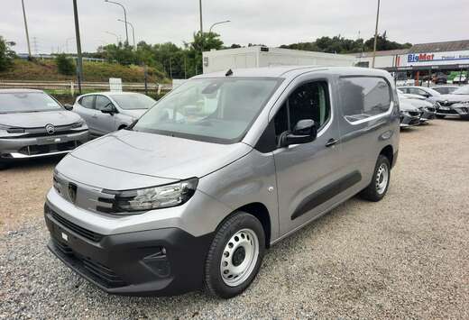 Peugeot Facelift 1000 L2 1.5 BlueHDI 130 EAT8 Confort