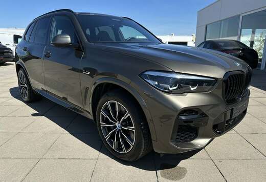 BMW Plug-in PHEV 3.0AS xDrive45e M- pakket