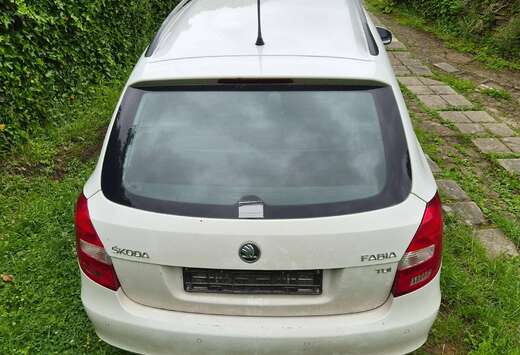 Skoda Fabia SW 1.6 CR TDi Ambition DPF