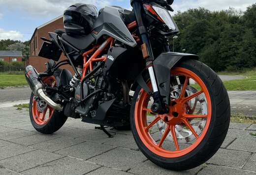 Akrapovic