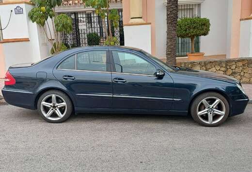 Mercedes-Benz E 320