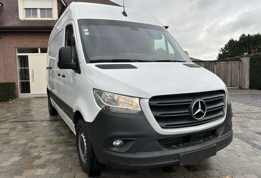 Mercedes-Benz 314 2.1 CDI L2H2 FWD 9G-tronic