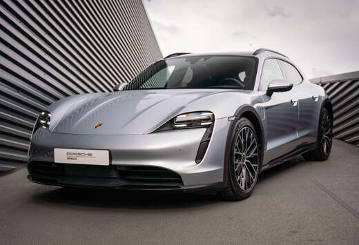 Porsche 4 Cross Turismo